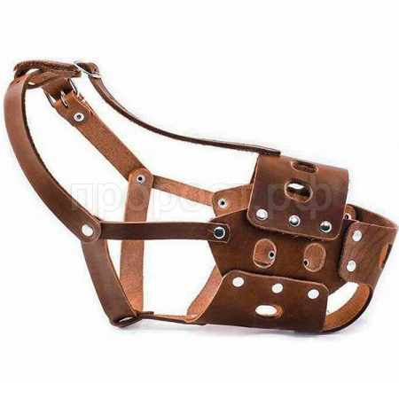 Намордник кожа №5 вырубной с застёжкой "ошейником" овчарка коричневый 050005кор/Дарэлл Намордник кожа №5 вырубной с застёжкой "ошейником" овчарка коричневый 050005кор/Дарэлл